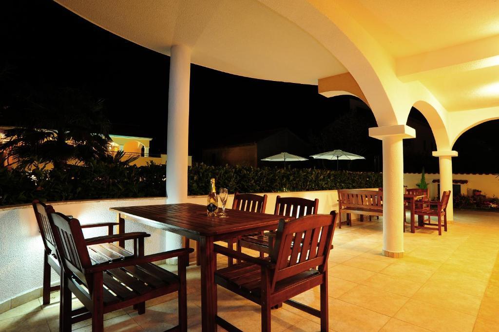 Villa Vanilla With Heated Pool Zadar Room photo